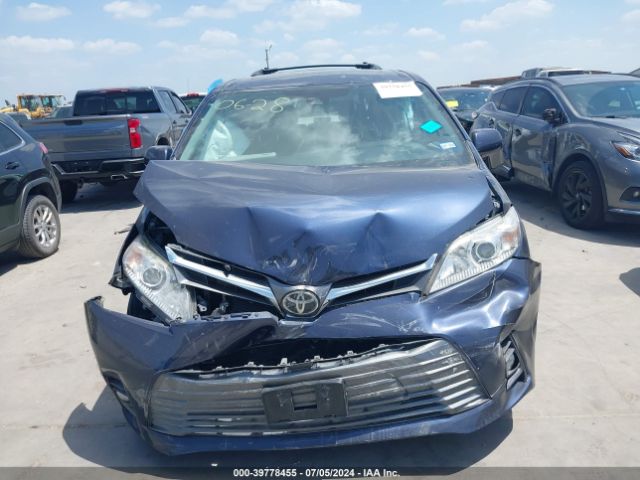 5TDYZ3DC6KS995379 Toyota Sienna Xle Premium 8 Passenger