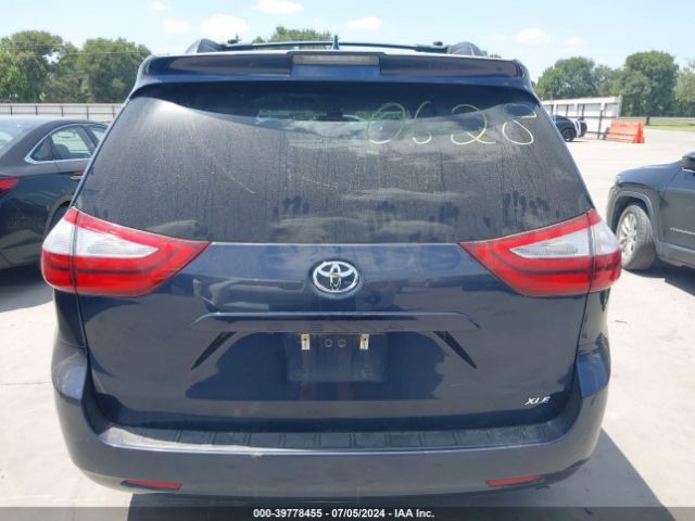 5TDYZ3DC6KS995379 Toyota Sienna Xle Premium 8 Passenger