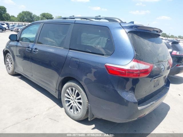 5TDYZ3DC6KS995379 Toyota Sienna Xle Premium 8 Passenger