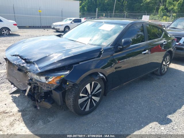 1N4BL4DWXNN394063 Nissan Altima Sv Intelligent Awd