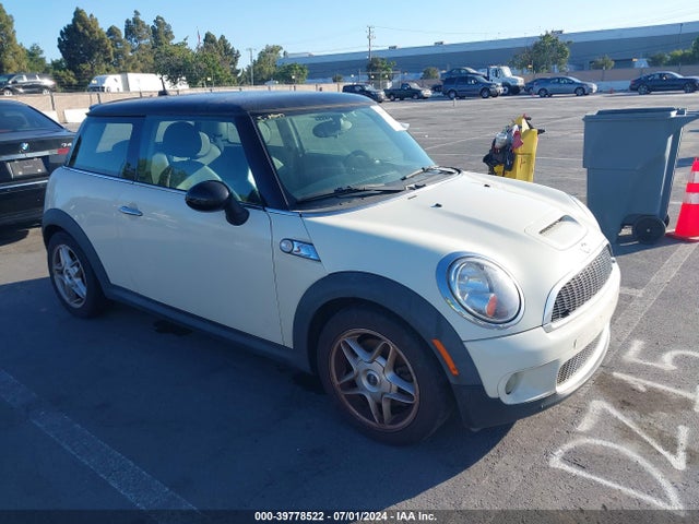 2009 MINI COOPER S WMWMF73589TW88015 Photo 0