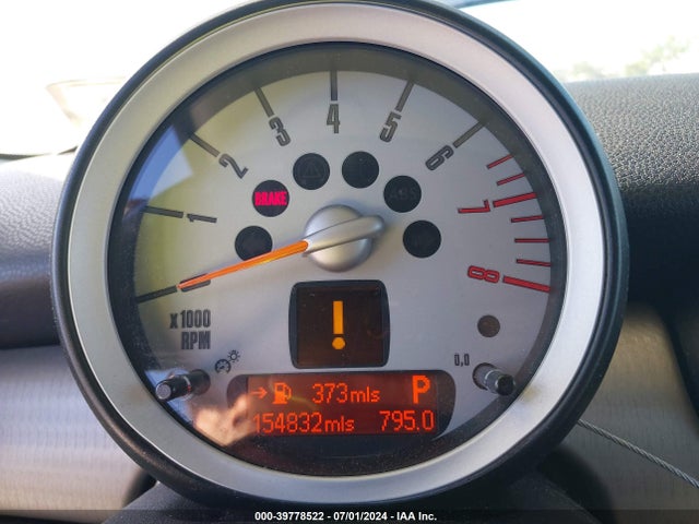 2009 MINI COOPER S WMWMF73589TW88015 Photo 6