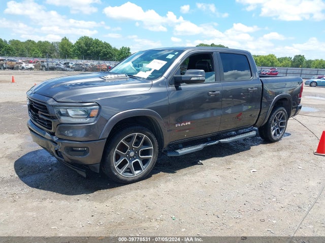 RAM 1500 Laramie  4x4 5'7 Box 2019 1C6SRFJT8KN694945 Image 2