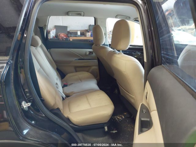 JA4AZ3A38GZ010683 Mitsubishi Outlander Se