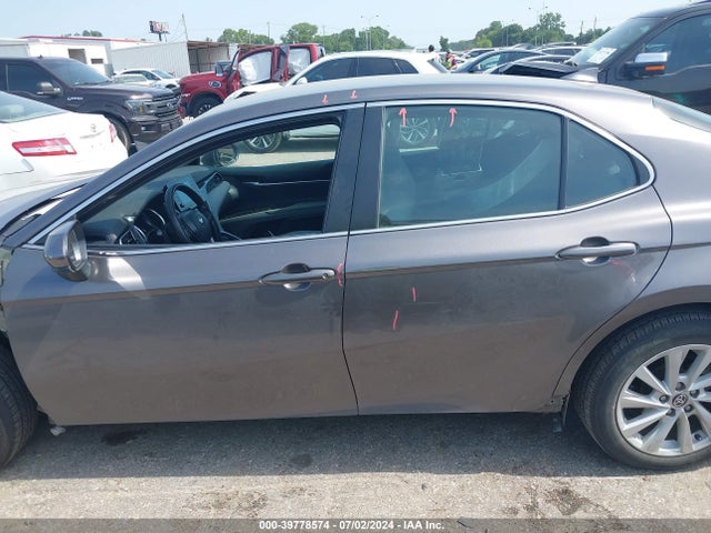 Toyota CAMRY LE 2022 4T1C11AK2NU711923 Image 14