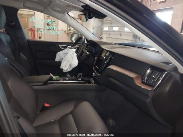 YV4L12RL1R1776726 Volvo Xc60 B5 Plus Dark Theme
