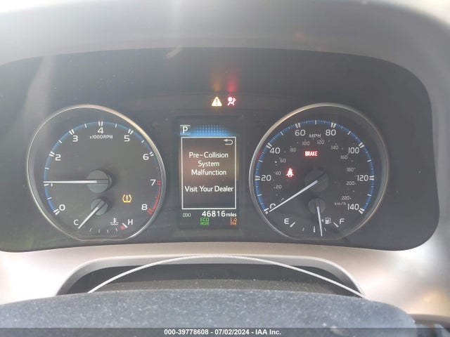 Toyota RAV4 LE 2018 JTMZFREV6JJ162600 Image 7