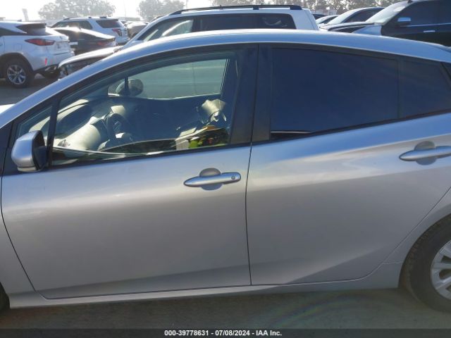JTDKARFU9K3092697 Toyota Prius Le