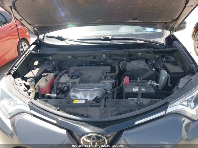 Toyota RAV4 LE 2017 JTMZFREV2HJ123304 Image 10