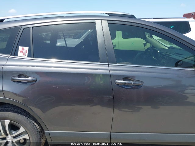 Toyota RAV4 LE 2017 JTMZFREV2HJ123304 Image 13