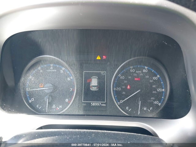 Toyota RAV4 LE 2017 JTMZFREV2HJ123304 Image 15