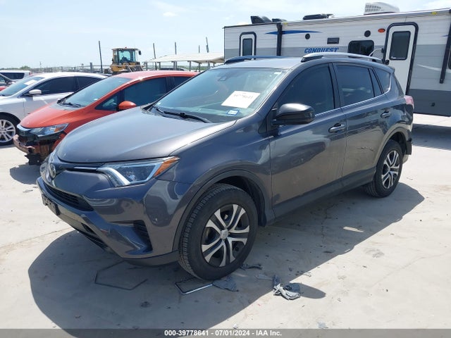 Toyota RAV4 LE 2017 JTMZFREV2HJ123304 Image 2