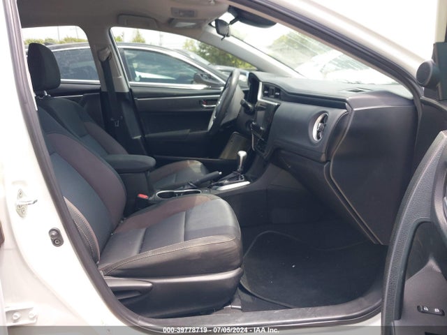 Toyota COROLLA LE 2018 5YFBURHE5JP745187 Image 5