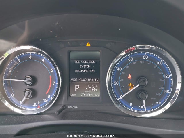 Toyota COROLLA LE 2018 5YFBURHE5JP745187 Image 7