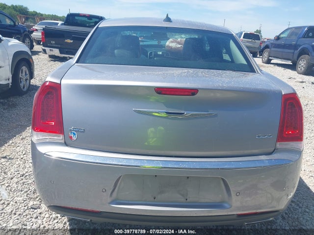 Chrysler 300 Anniversary Edition 2016 2C3CCARG7GH278415 Image 15