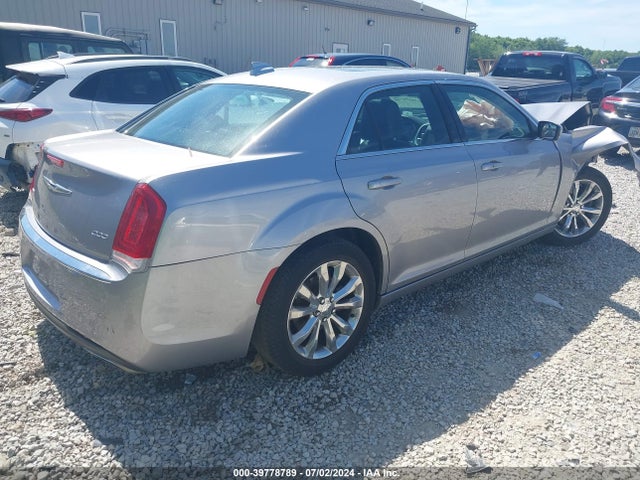 Chrysler 300 Anniversary Edition 2016 2C3CCARG7GH278415 Image 4