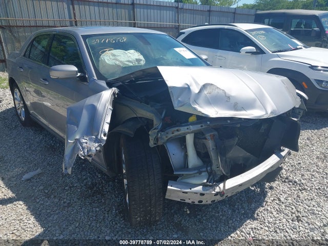 Chrysler 300 Anniversary Edition 2016 2C3CCARG7GH278415 Image 6