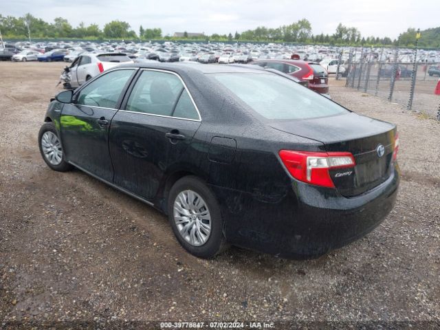 4T1BD1FK9EU133024 Toyota Camry Hybrid Le