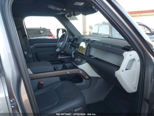 SALEJEEX4P2123569 Land Rover Defender 110 S