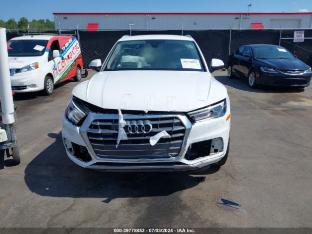 WA1ANAFY4J2108727 Audi Q5 2.0t Premium/2.0t Tech Premium