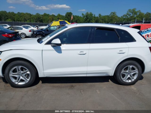 WA1ANAFY4J2108727 Audi Q5 2.0t Premium/2.0t Tech Premium