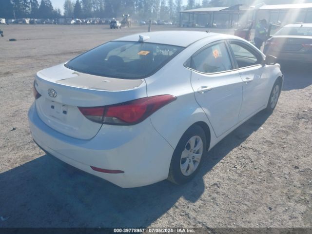 5NPDH4AE2GH685627 Hyundai ELANTRA SE