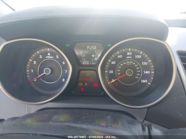 5NPDH4AE2GH685627 Hyundai ELANTRA SE