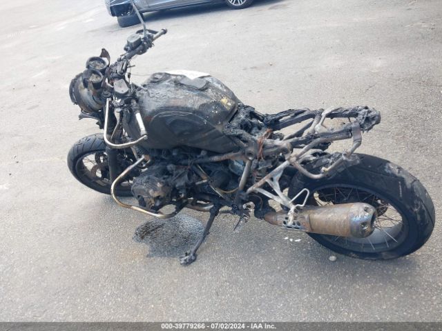 2018 BMW R NINE T WB10J4308JZ796247 Photo 8