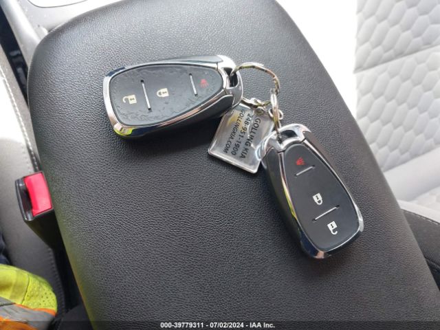 3GNAXHEV6KS618011 Chevrolet EQUINOX LS