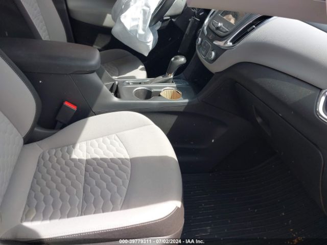 3GNAXHEV6KS618011 Chevrolet EQUINOX LS