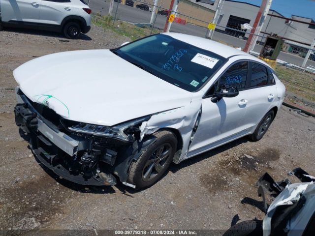 5XXG14J27NG122640 KIA K5 LXS