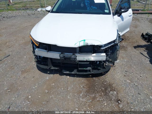 5XXG14J27NG122640 KIA K5 LXS