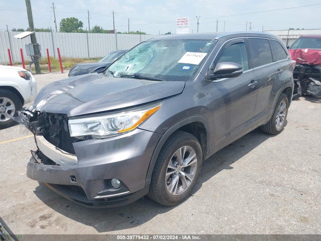 Toyota Highlander Xle V6 2014 5TDKKRFH7ES008072 Image 2