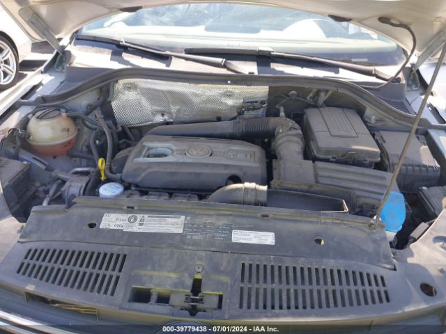 WVGAV7AX3GW576484 Volkswagen TIGUAN SE