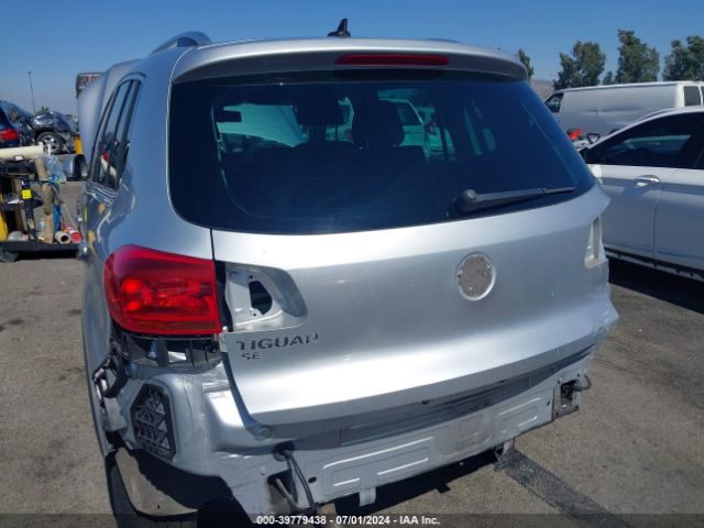 WVGAV7AX3GW576484 Volkswagen TIGUAN SE