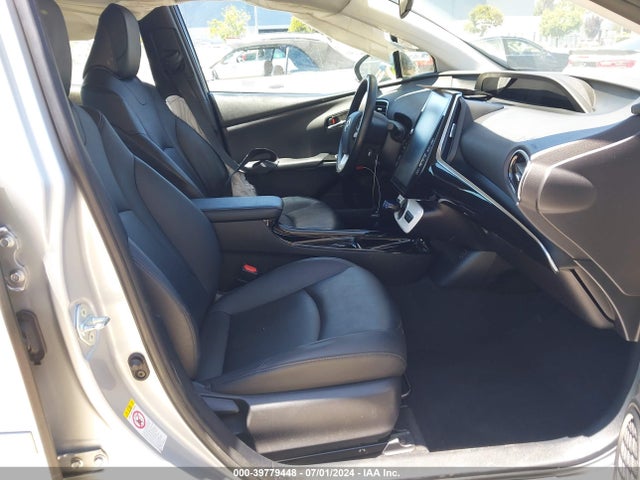 Toyota Prius Prime Premium 2017 JTDKARFP9H3038450 Image 5