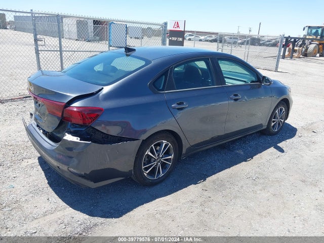 3KPF24ADXPE620062 KIA Forte Lxs