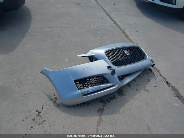 SAJBR4FX8JCY56416 Jaguar Xf 25t