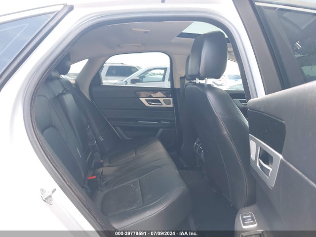 2018 JAGUAR XF SAJBR4FX8JCY56416 Photo 7