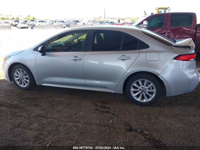 Toyota COROLLA LE 2022 JTDHPMAE3NJ196260 Image 14