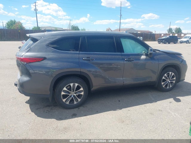 Toyota Highlander Xle 2022 5TDGZRBH8NS249100 Image 13