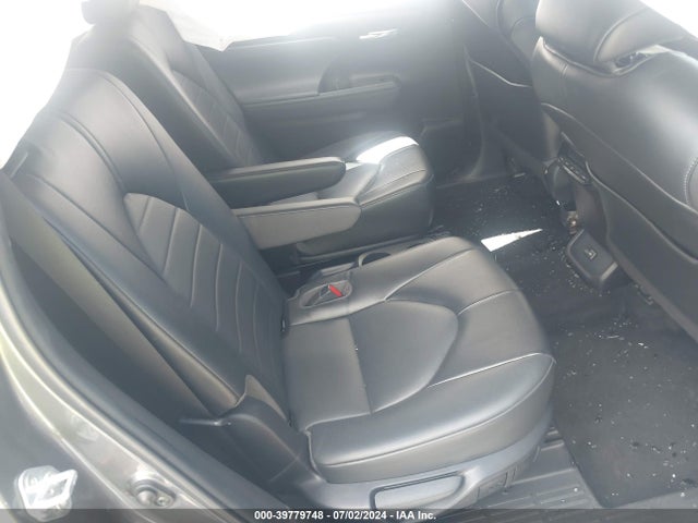Toyota Highlander Xle 2022 5TDGZRBH8NS249100 Image 8