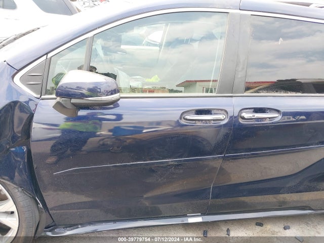 Toyota Sienna Platinum 2022 5TDERKEC1NS126303 Image 14