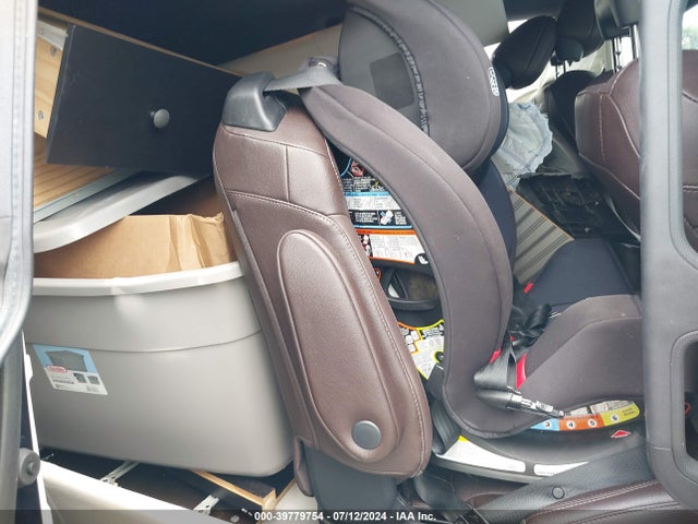 Toyota Sienna Platinum 2022 5TDERKEC1NS126303 Image 8