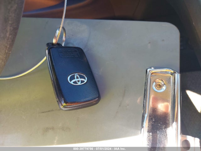 Toyota PRIUS PLUG-IN 2014 JTDKN3DP8E3061024 Image 11