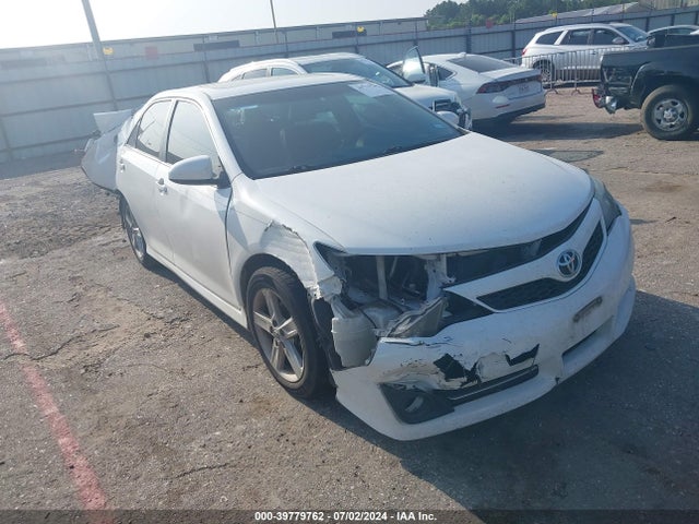 Toyota CAMRY SE 2014 4T1BF1FK5EU320836 головне зображення