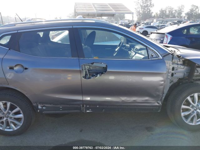 JN1BJ1BV3MW568138 Nissan Rogue Sport Sv Fwd Xtronic Cvt