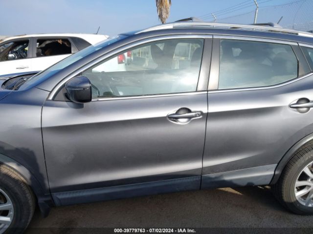 JN1BJ1BV3MW568138 Nissan Rogue Sport Sv Fwd Xtronic Cvt