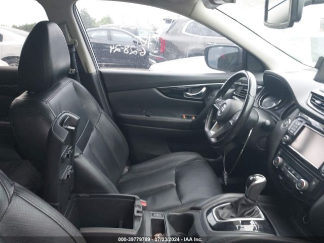 JN1BJ1CP9HW012132 Nissan Rogue Sport Sl