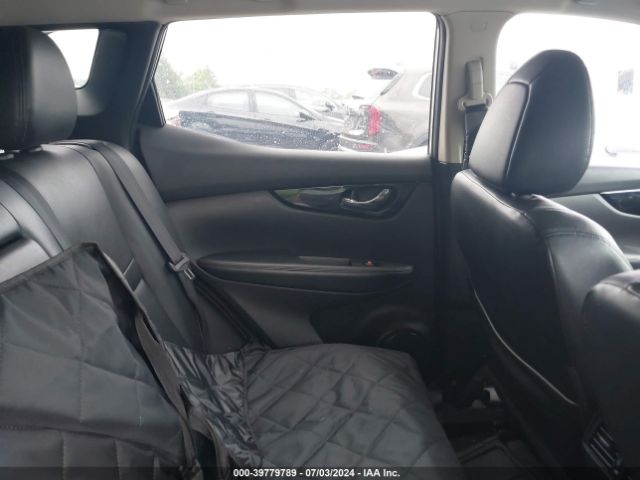 JN1BJ1CP9HW012132 Nissan Rogue Sport Sl